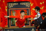 组图：央视元宵晚会傅琰东魔术董卿当托