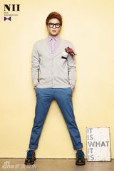 组图：JYJ闵孝琳携手拍时尚春装写真