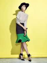 组图：赵子惠曝时尚大片 魅惑变身优雅大气