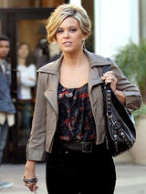 幻灯：泰拉-班克斯跳钢管舞 Snoop Dogg当厨师