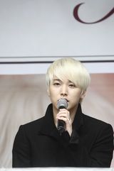 高清组图：韩团Superjunior新专辑记者会