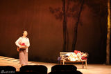高清图：金基范出演韩国话剧《午睡》