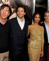 组图：《妙笔生花》洛城首映 黑美人佐伊金裙闪耀