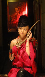 组图：阿佳组合写真曝光 大展藏族美女风情