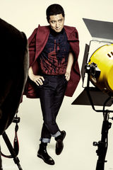 组图：任重型男大片曝光 另类诠释型男倒装美