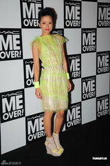 组图：熊黛林低胸裙性感优雅 郑欣宜复古发型上阵