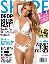 组图：布兰妮泳装登封面 身材火辣变性感拳击手