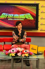 组图：周杰伦刘畊宏李心艾做客聊天台爱情