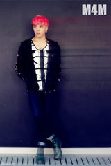 组图：M4M新时尚写真曝光 罗宇胜炫粉发色抢眼