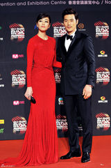 组图：MAMA红毯百张美图中韩明星争艳 韩彩英典雅