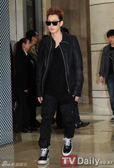 组图：SM家族总动员 SJ酷帅少时性感SHINee个性