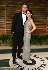 组图：奥斯卡晚宴养眼 可儿秀半球龙女大露背