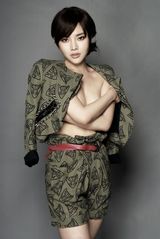 组图：女星徐冬冬上身真空 新造型尺度再突破