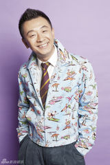 组图：黄海波时尚写真变身型男俏皮搞怪