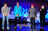 组图：BigBang首尔开迷你演唱会 成员大成缺席演出