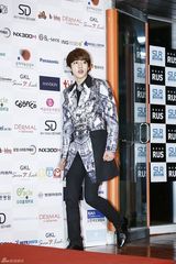 独家高清：李玹雨郑宇等亮相亚洲模特颁奖典礼