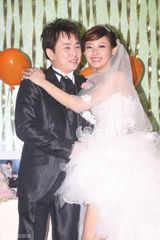 组图：小彬彬结婚儿子当花童 大牌艺人均缺席