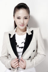 组图：樊蕊帅气写真活力十足