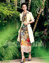 组图：袁姗姗街拍冷艳妆容显大方气质