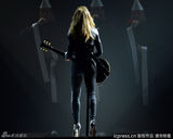 组图：麦当娜巡演柏林站 网袜露PP销魂竖中指