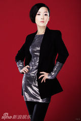 幻灯图：车永莉别致西装写真 教职场杜拉拉们着装