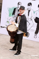 幻灯图：张敬轩将办三人音乐会 备透视装作秘密武器