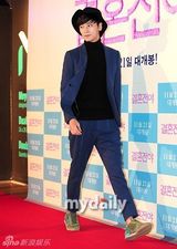 组图：李玹雨撑《结婚前夜》李准带可乐当观众