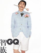 组图：林更新携手可爱小萝莉演绎春夏时尚