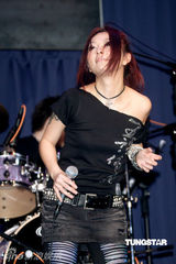 幻灯图：林晓培发专辑劲装亮相 劲歌热舞激情四射