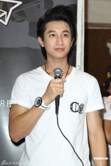 组图：飞轮海今年无缘合体 Darren计划向女友求婚