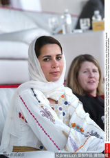 组图:穆斯林世界盖头日盘点各国女政要面纱风情