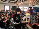 组图：陈楚生与交响乐团排练 不惧哈尔滨低温