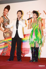 组图：宁可发专辑满文军助阵 与朱时茂对唱情歌