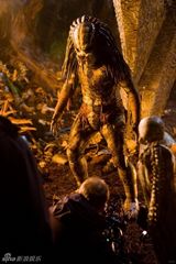 幻灯：新版电影《铁血战士》新剧照公布