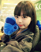 组图：韩脸赞情侣升格当父母 姐弟恋爸爸仅19岁