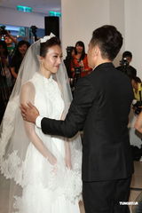 组图：纪文蕙大婚性感露半球 曾之乔杨佑宁也想婚