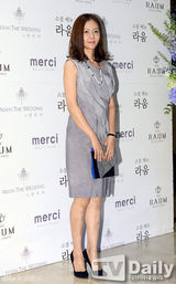 组图：SS501许永生等帅气亮相权民尹智敏婚礼