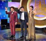 组图：金钟奖现场 欧弟见安心亚酥胸腿软