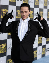 高清图：花滑名将威尔出席颁奖礼 自曝最爱狐步舞