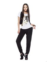 高清组图：金雅中秀高挑迷人身材 束马尾显活力