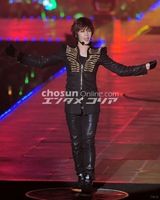 幻灯图：偶像团体SS501首尔演唱会 尽显组合魅力