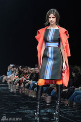 组图： 2011俄罗斯小姐纳塔利娅110张美图集锦