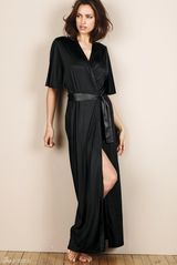 高清组图：C罗女友伊莉娜-莎伊克最新内衣写真