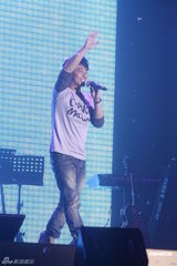 组图：孙耀威出道近20年 坦言计划结婚适时将公布