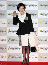 高清图：第1届首尔文化艺术大奖李秉宪孙艺珍获殊荣