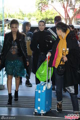 组图：萧敬腾再遭恐吓 出席活动特携萌宠作陪