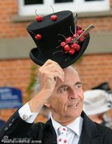 幻灯图:林志玲变英伦淑女 精致兰花帽赛马会竞艳 