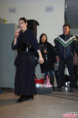 组图：虫虫恐吓案有进展 老萧展现剑击技术