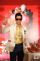 组图：郭富城个唱临时加场 称生日不过二人世界