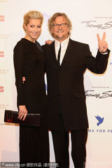 幻灯图：群星柏林出席电影活动 女星盛装亮相抢镜